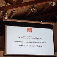 33. Vaterstettener Friedengespräch - Aufrüstung, Wehrpflicht, Diplomatie - wie sichern wir den Frieden? 33. Vaterstettener Friedengespräch - Aufrüstung, Wehrpflicht, Diplomatie - wie sichern wir den Frieden?